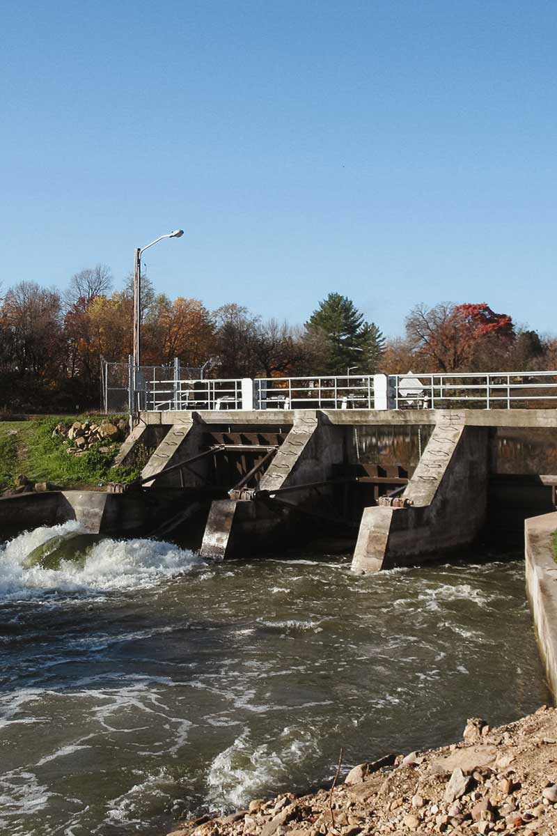 dam with flowing water